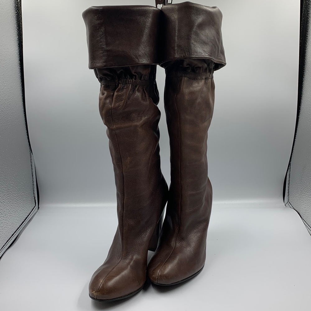 Heeled boots